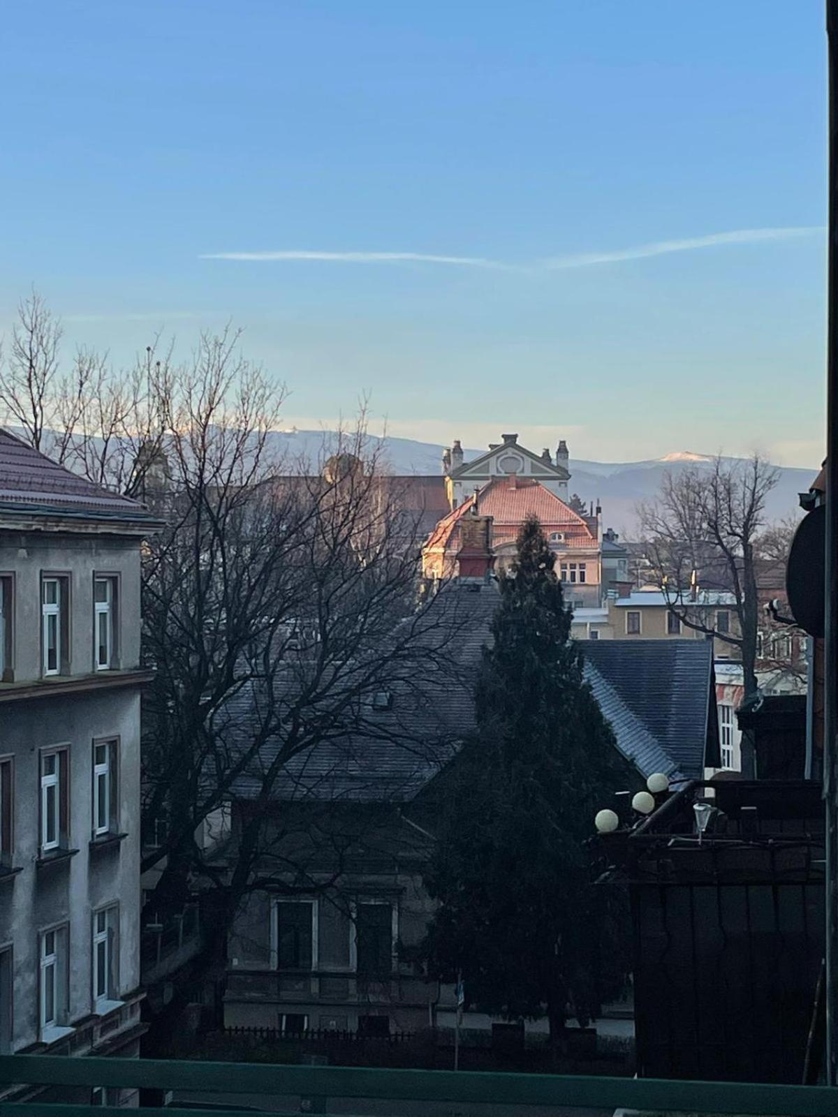 Wyjatkowy Apartament W Sercu Jeleniej Gory Jelenia Gora Dış mekan fotoğraf